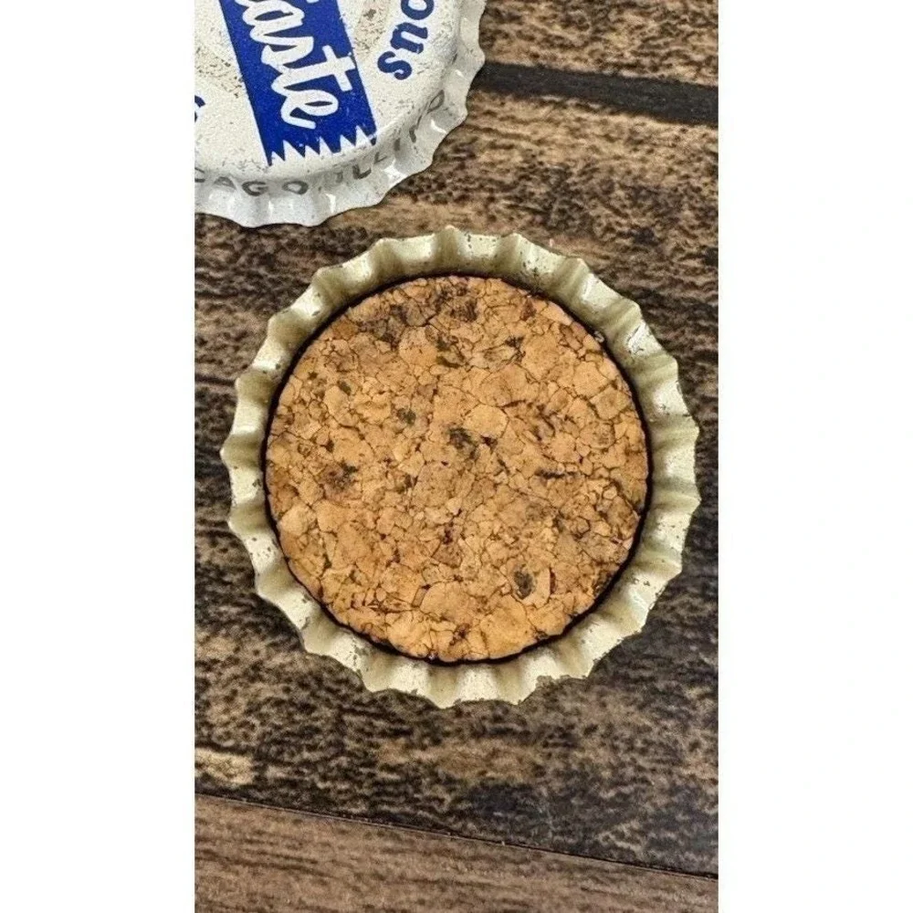 Large Lot Of Vintage Frutaste Bottle Caps Cork Back Delicious Flavor